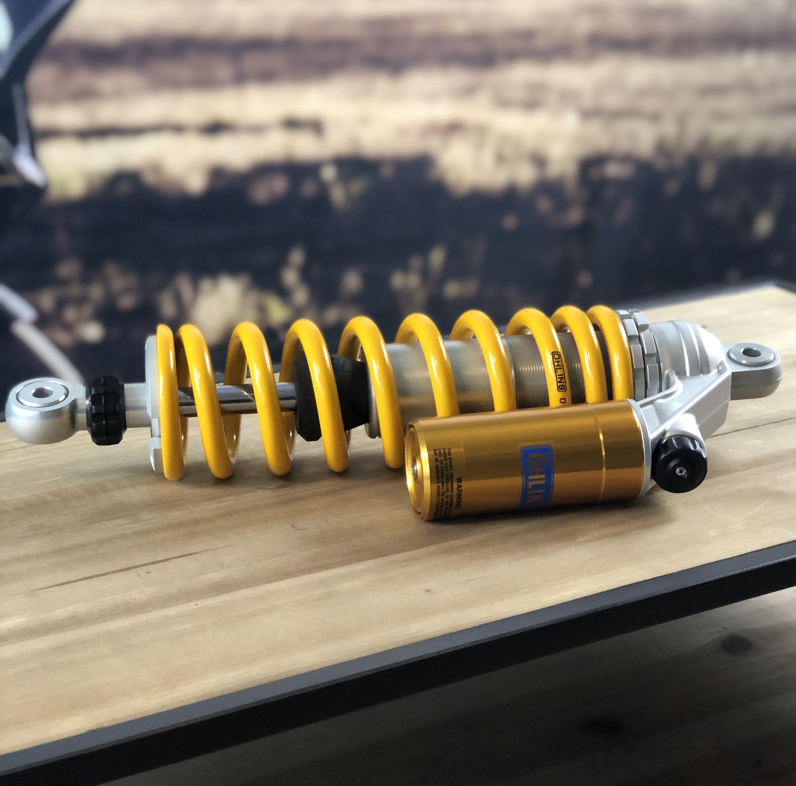 Originele Öhlins monoshock Moto Guzzi V85 TT