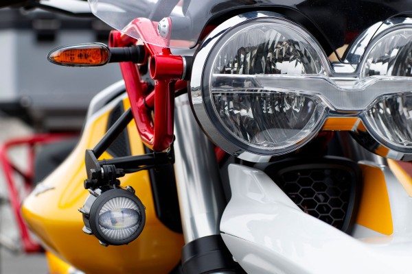 LED mistlampen voor Moto Guzzi V85 TT inclusief montageset